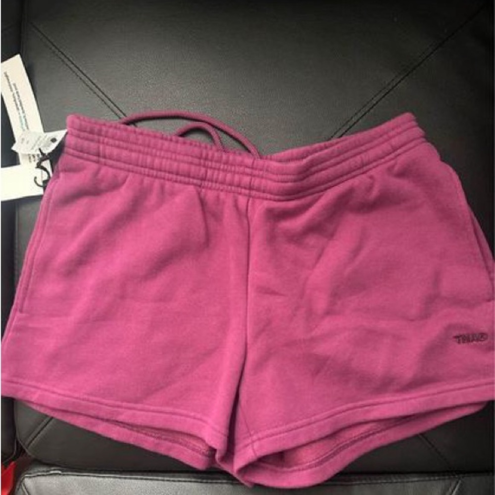 TNA Fleece shorts - Picture 2 of 5
